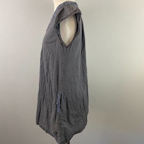 SNOB Grey V Neck Dress‎ with Pockets - Picture 3 of 9